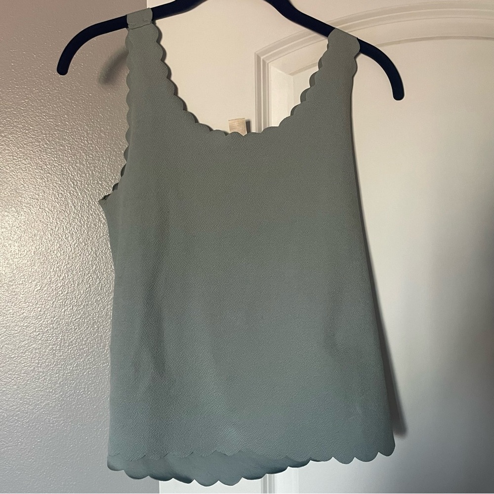 H&M scalloped tank